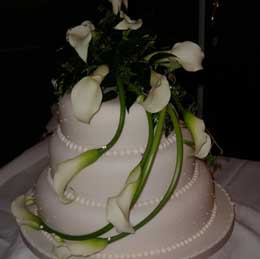 Calla lily cake arrangement